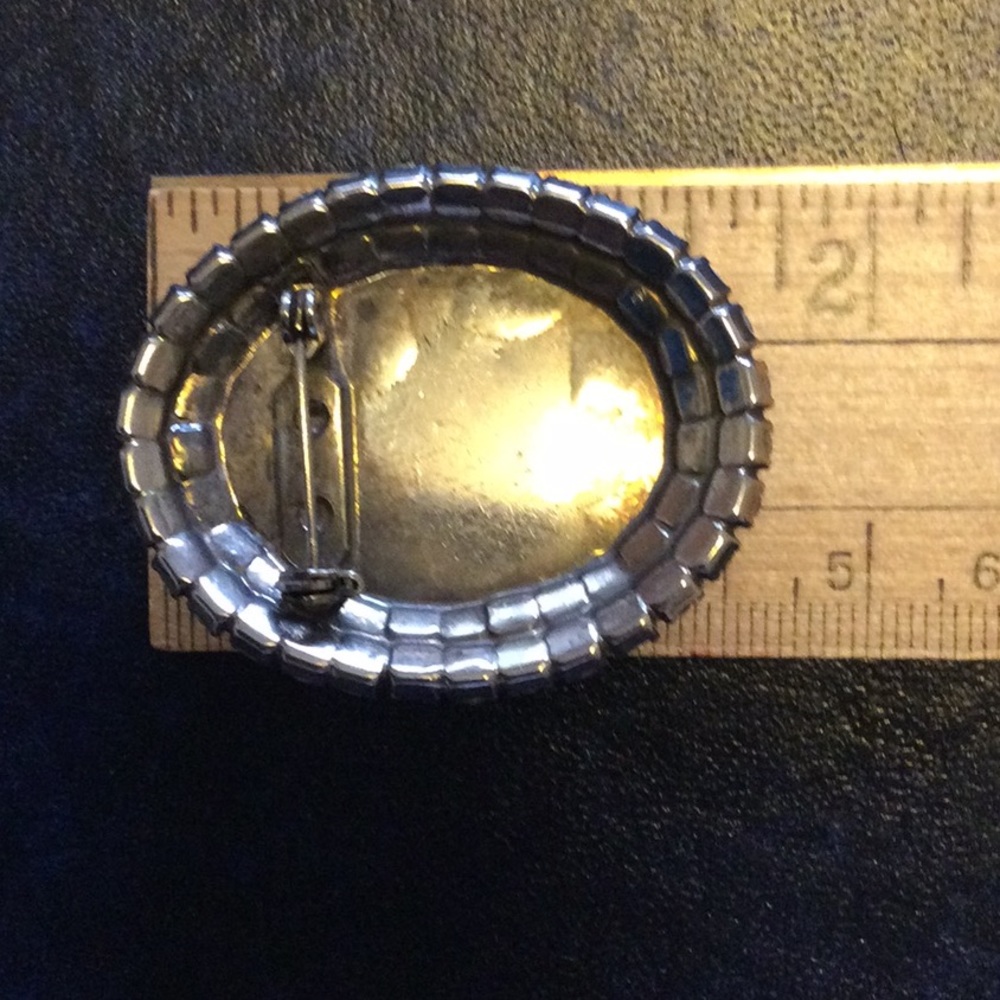 Faux pearl and diamond brooch ** 3 for $15 - Picture 4 of 4